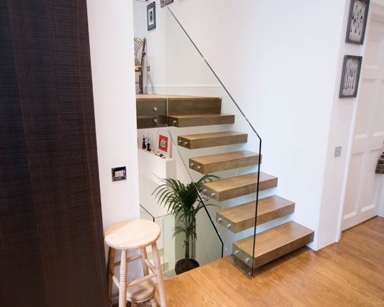 wooden stairs and balustrade project